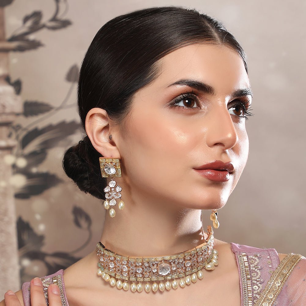 Graceful Pearl and Polki Choker Necklace Set with Earrings - Auraa Trends - Choker - Graceful Pearl and Polki Choker Necklace