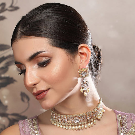 Graceful Pearl and Polki Choker Necklace Set with Earrings - Auraa Trends - Choker - Graceful Pearl and Polki Choker Necklace
