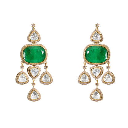Green Kundan Polki Necklace Set with Earrings | Bridal & Festive Wear Jewelry - Auraa Trends - Necklace -  - Auraa Trends - “Green emerald kundan necklace set with white polki stones and earrings” “Indian bridal jewelry set with green center stone and gold finish” “Traditional kundan necklace with matching earrings for festive wear”