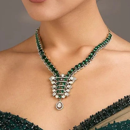 Emerald Green Kundan Necklace Set with Earrings
