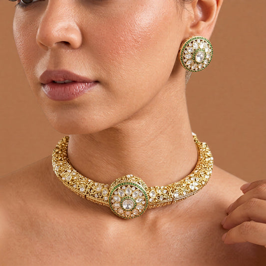 Matching round kundan polki stud earrings with green stone border