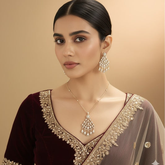 Timeless Kundan Necklace Set – Dainty Chain with Complementary Earrings