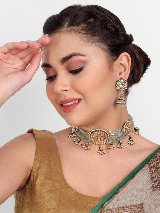 Kundan Choker Necklace Set with Matching Earrings - Auraa Trends - Choker - Kundan Choker Necklace Set with Matching Earrings