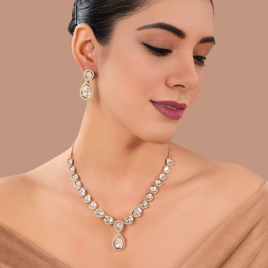 Kundan Classic Teardrop Necklace Set - Auraa Trends - Necklaces - # - Auraa Trends - Kundan Classic Teardrop Necklace Set