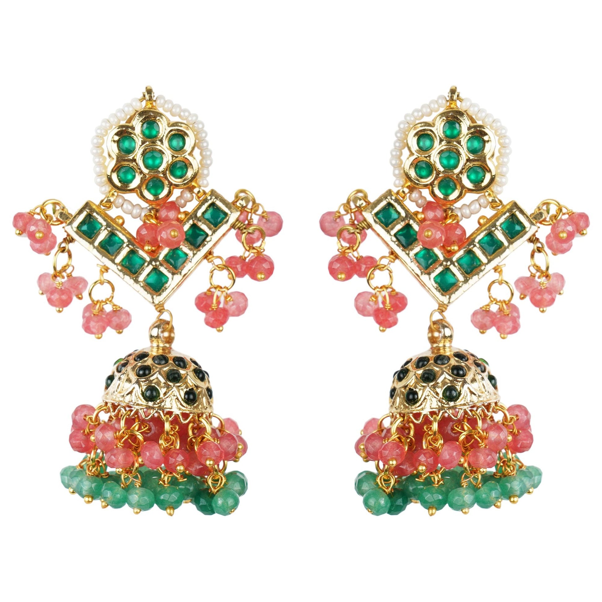 Kundan necklace set is a must-have for women looking to add a touch of elegance and luxury to their ensemble - Auraa Trends