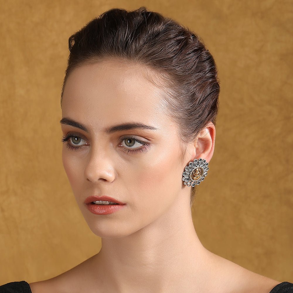 Laxmi Ethnic Earrings Stone - Studded Goddess - Auraa Trends - Studs - Trends - Laxmi Ethnic Earrings Stone - Studded Goddess