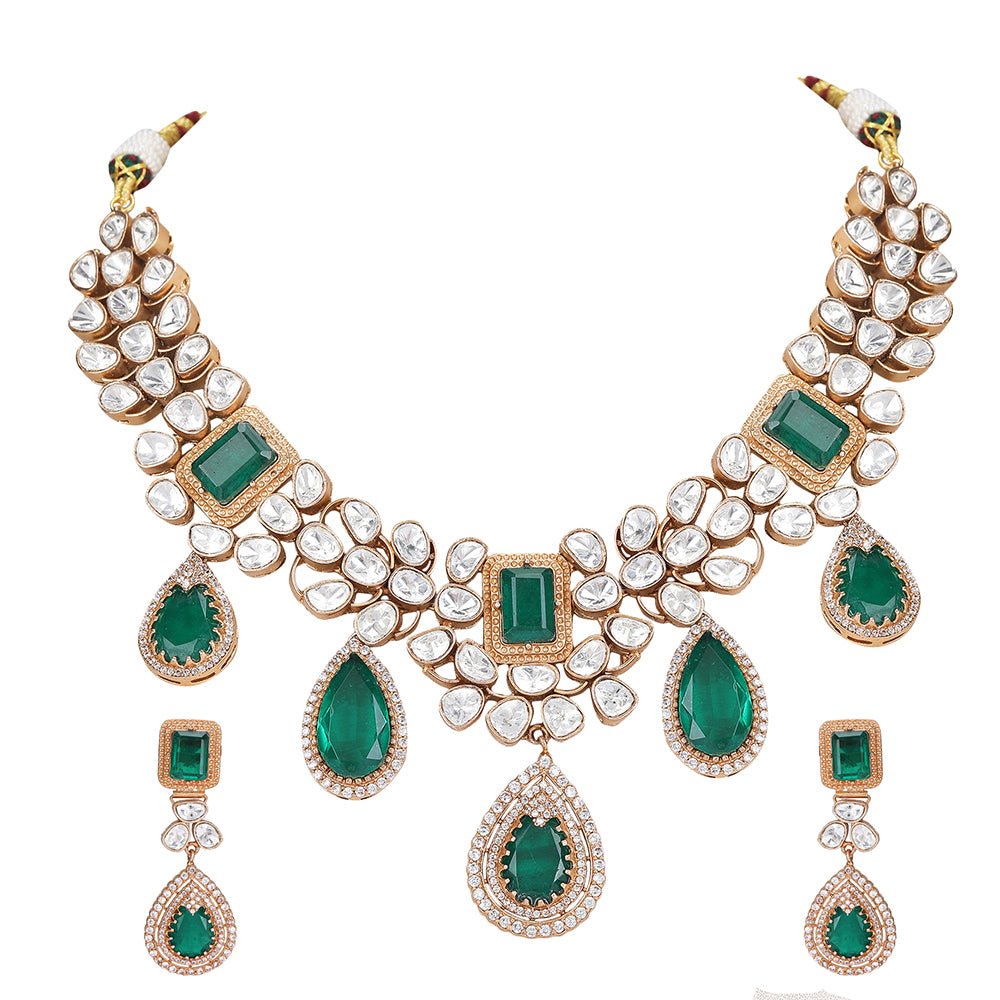 Luxurious Emerald Green and Crystal Kundan Choker Necklace Set - Auraa Trends - Choker - Luxurious Emerald Green and Crystal