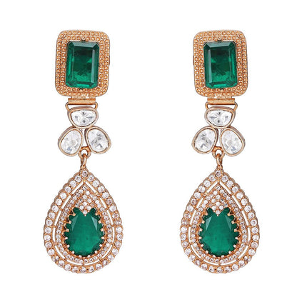 Luxurious Emerald Green and Crystal Kundan Choker Necklace Set - Auraa Trends - Choker - Luxurious Emerald Green and Crystal