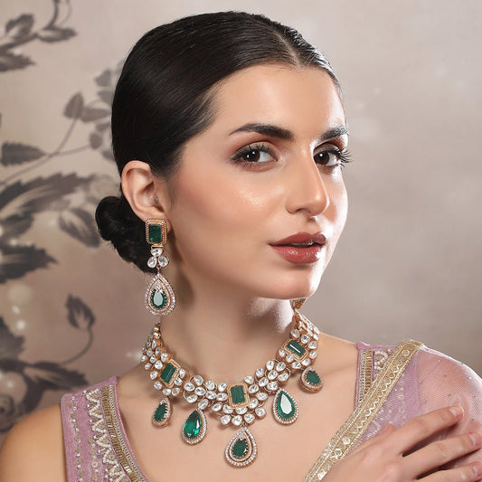 Luxurious Emerald Green and Crystal Kundan Choker Necklace Set - Auraa Trends - Choker - Luxurious Emerald Green and Crystal