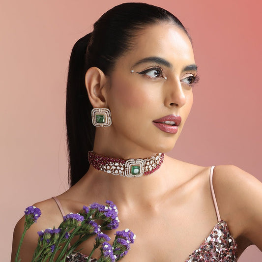Luxury Emerald and Pearl Choker Set with Complementary Statement Earrings – Designer Women's Jewelry Set - Auraa Trends