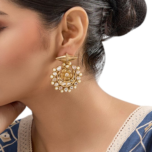 Matte Gold - Plated Kundan Stud Earrings with Floral Motif - Auraa Trends - Earrings -  - Auraa Trends - "Matte gold - plated floral stud earrings with kundan - style stones and traditional detailing, ideal for ethnic and festive wear."