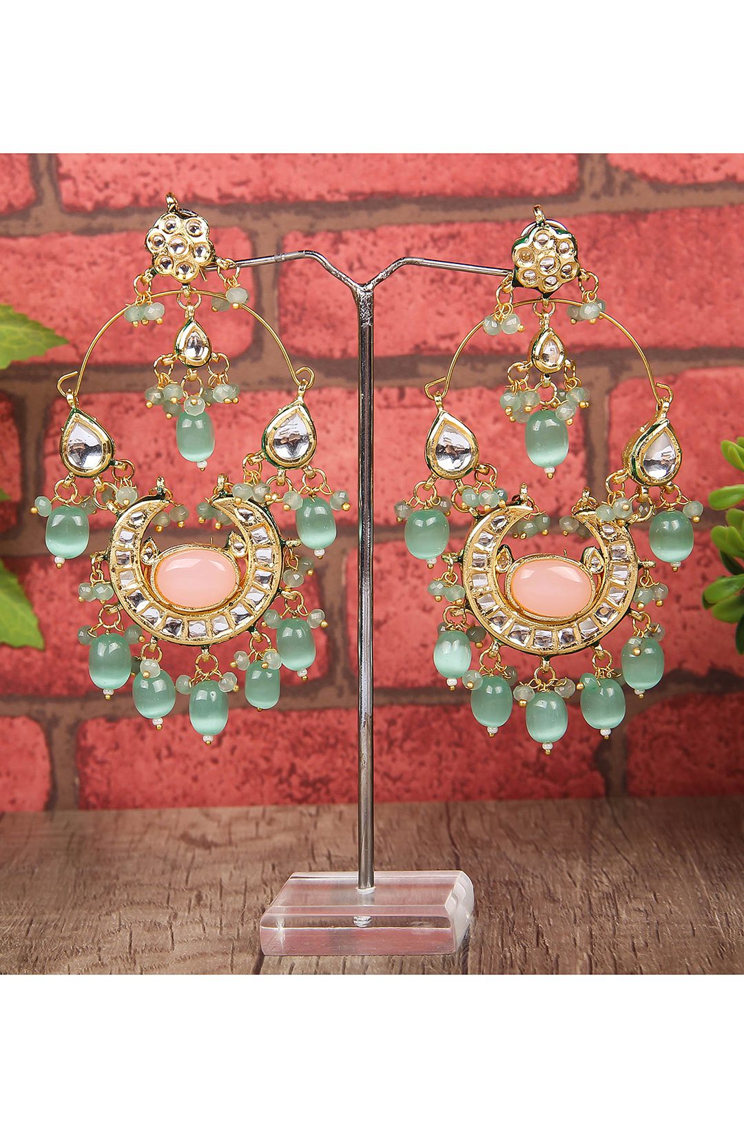 Regal Gold Plated Kundan Chandelier Earrings - Auraa Trends - Chandelier Earrings - Regal Gold Plated Kundan Chandelier
