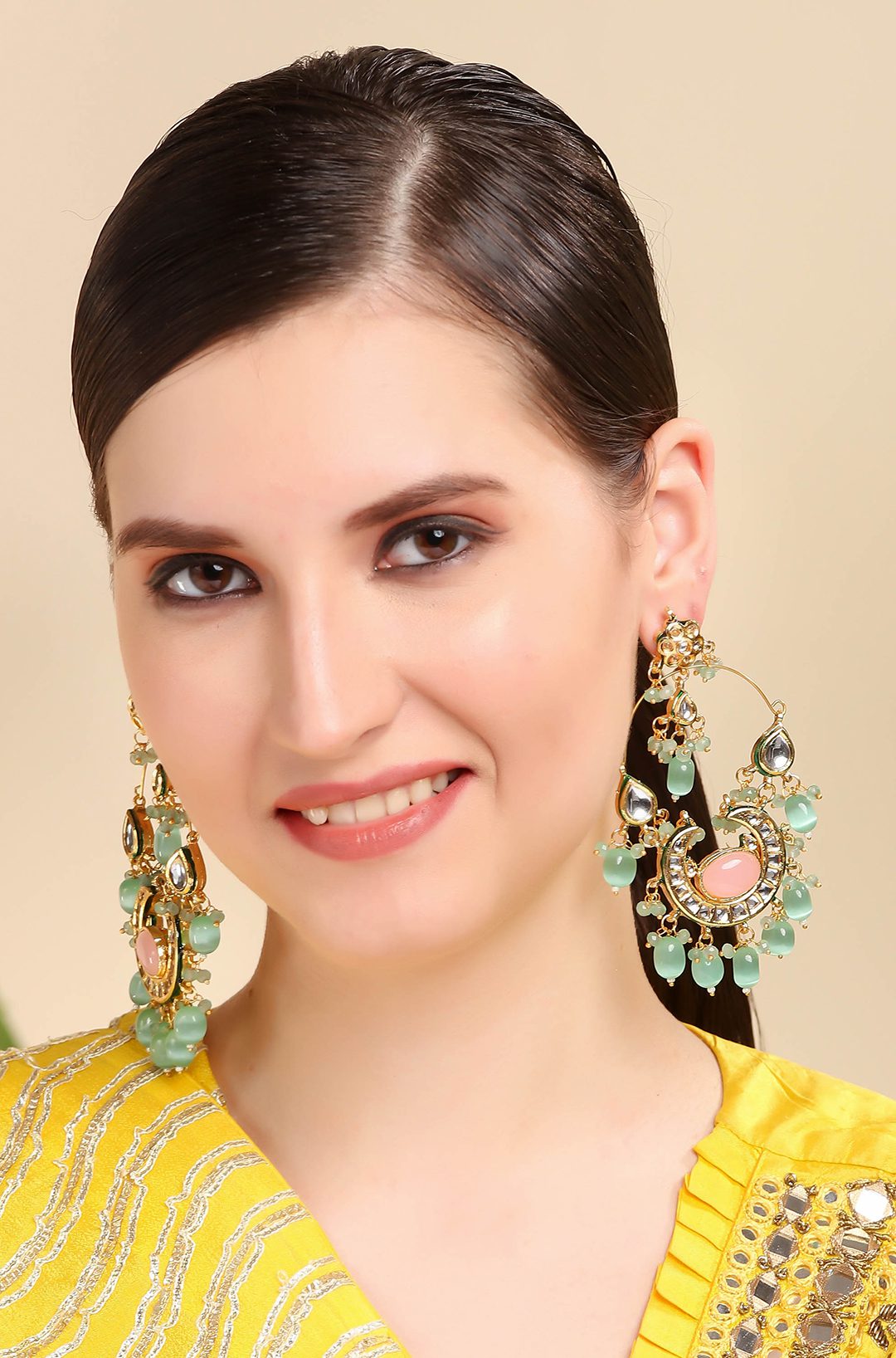 Regal Gold Plated Kundan Chandelier Earrings - Auraa Trends - Chandelier Earrings - Regal Gold Plated Kundan Chandelier
