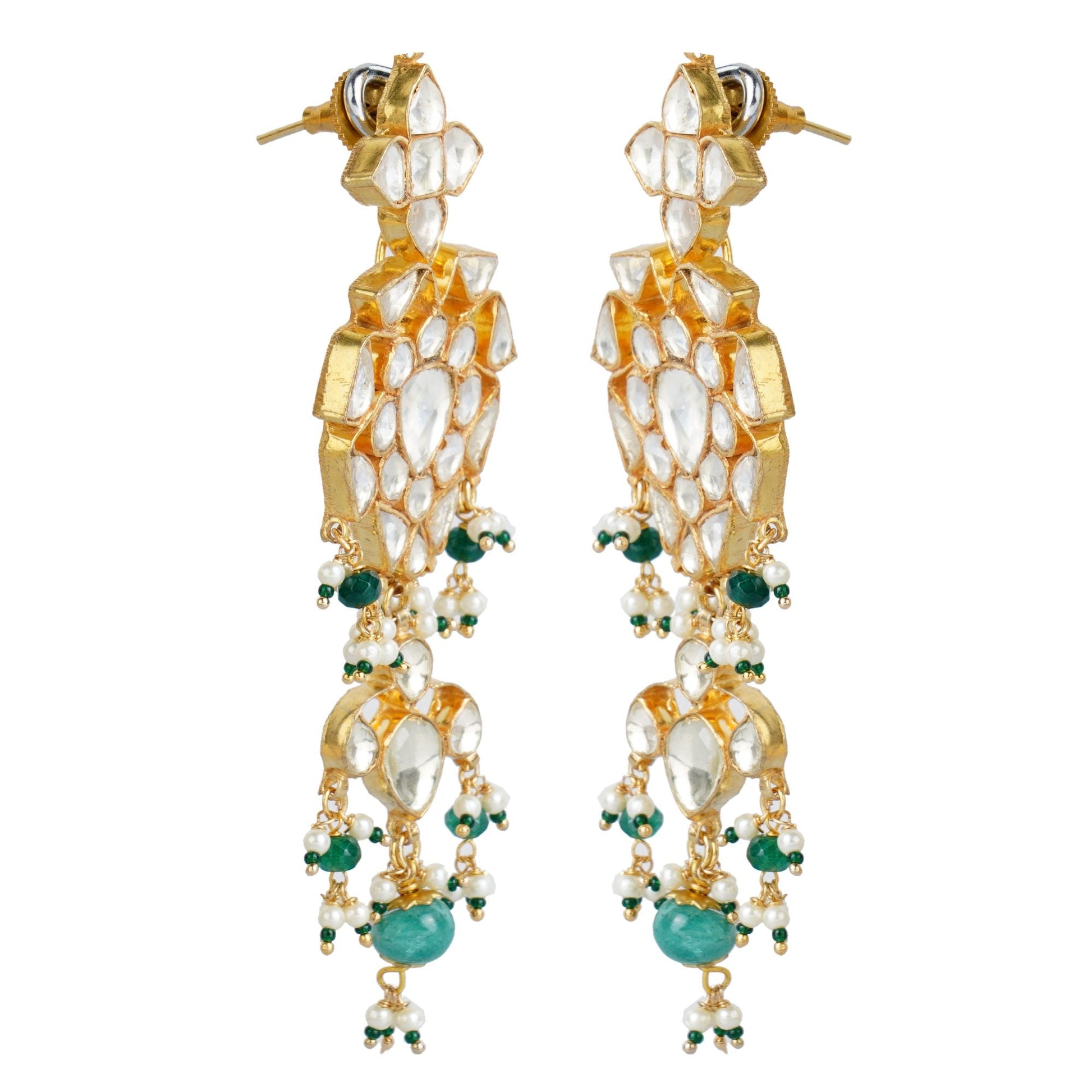 Resplendent Kundan Necklace Set with Emerald Accents - Auraa Trends - Necklaces Resplendent Kundan Necklace Set with Emerald