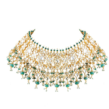 Resplendent Kundan Necklace Set with Emerald Accents - Auraa Trends - Necklaces Resplendent Kundan Necklace Set with Emerald