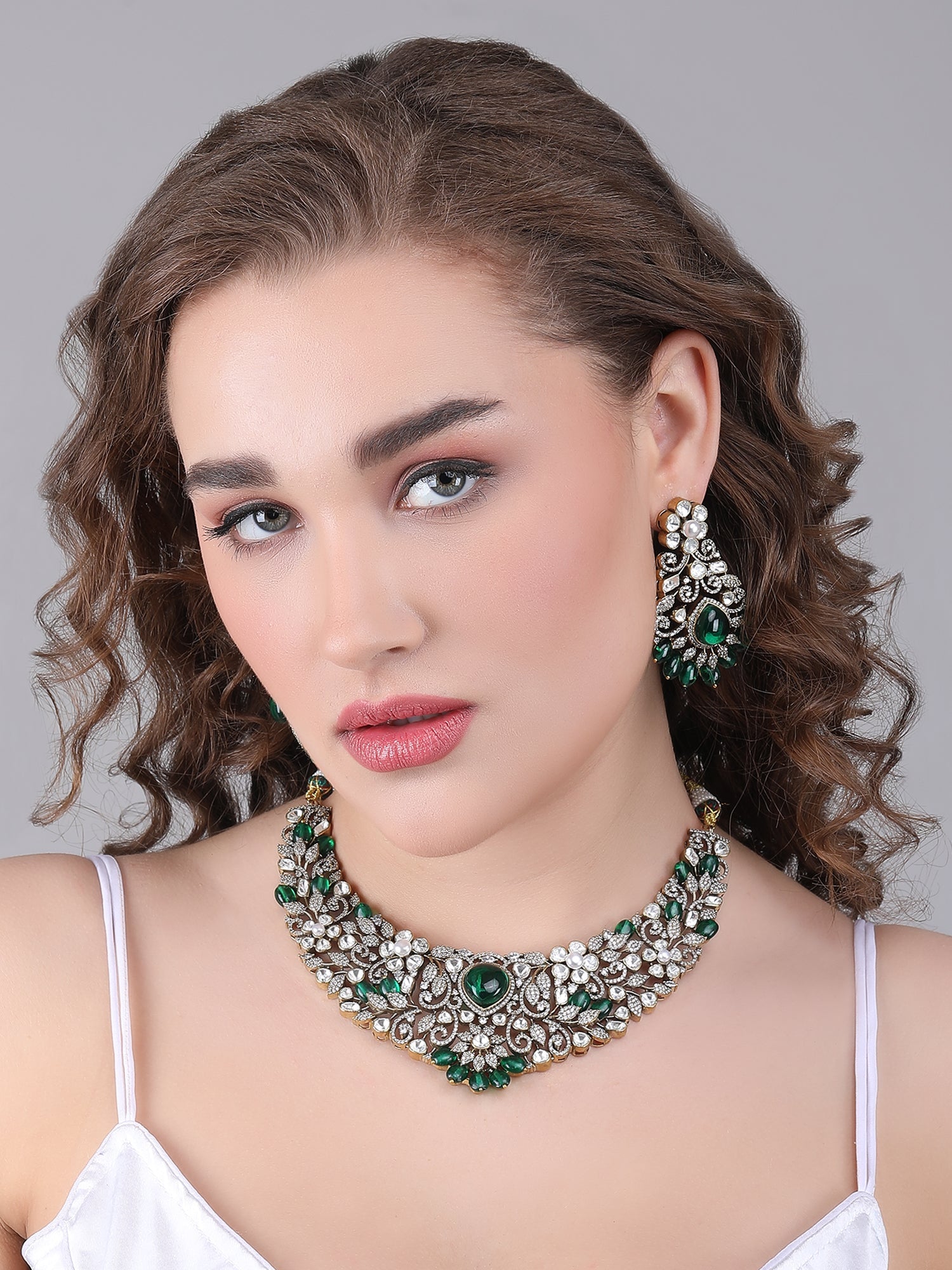Rhodium Plated Zircon Green Necklace Set - Auraa Trends - Necklace Set - Trends - Rhodium Plated Zircon Green Necklace Set