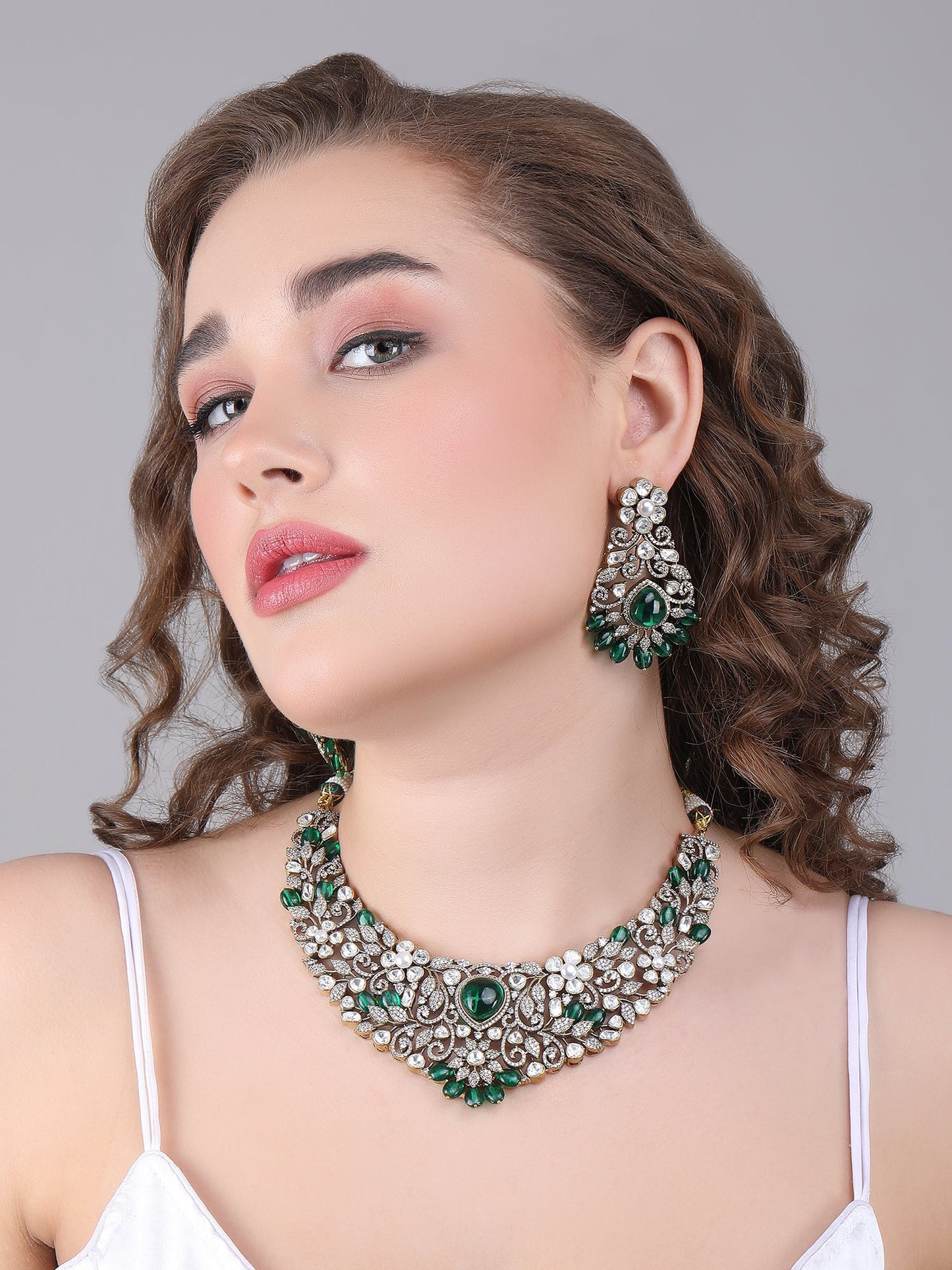 Rhodium Plated Zircon Green Necklace Set - Auraa Trends - Necklace Set - Trends - Rhodium Plated Zircon Green Necklace Set