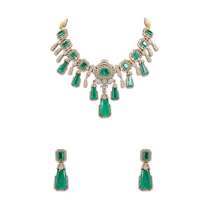 Royal Green Stone Kundan Choker Necklace Set with Long Drop Earrings for Women - Auraa Trends - Necklace -  - Auraa Trends - Woman wearing emerald green Kundan choker necklace set with long drop earrings
