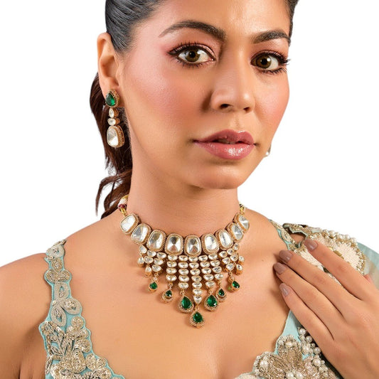 Royal Kundan and Emerald Green Pearl Choker Necklace Set with Matching Earrings - Auraa Trends - necklace -  - Auraa Trends - Channel regal elegance with this beautiful Kundan choker neckpiece set. Highlighted with high - polish gold plating, the neckpiece is encrusted