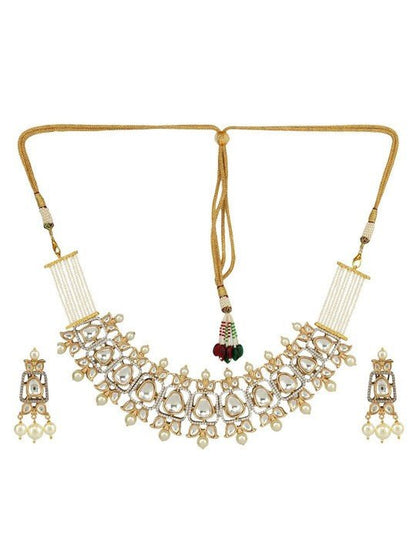 Traditional Kundan & Pearl Bridal Choker Necklace Set - Auraa Trends - Choker - Pearl Bridal Choker Necklace Set