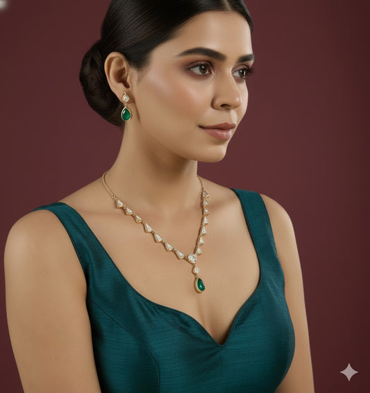 Sophisticated Kundan Necklace Set with Emerald Green Drop Pair of Matching Earrings