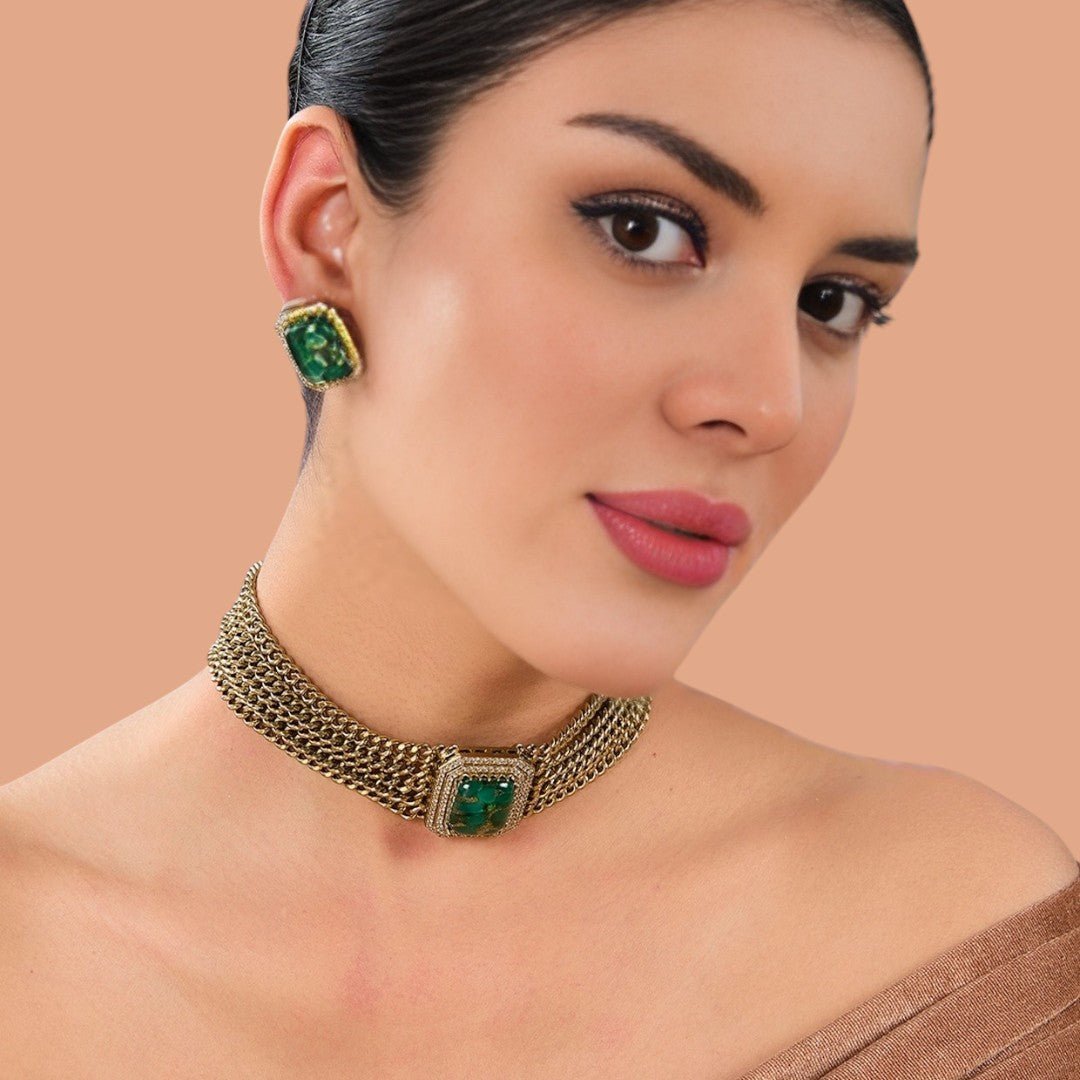 Vintage Emerald Green Choker and Stud Earrings Set - Auraa Trends - Choker - # - Auraa Trends - Vintage Emerald Green Choker and Stud Earrings Set